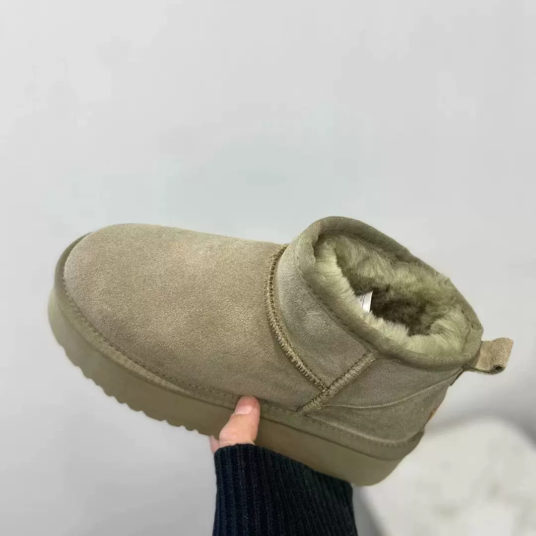 雪地靴女厚底跨境外贸批发男女大码雪地棉工厂一件代发真牛皮冬靴