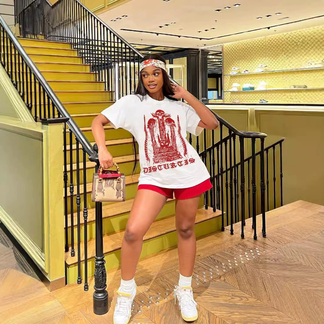 013 Темный стиль узорчатый топ в Европе и Америке 2024 летняя готическая мода свободная футболка с короткой талией