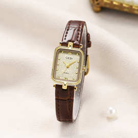 歌迪新款中古风指针款轻奢小众高颜值真皮装饰女士防水石英手表