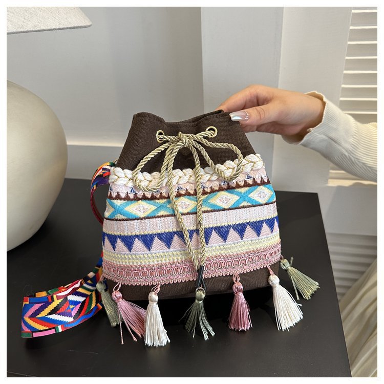 Women's Medium Canvas Geometric Ethnic Style Tassel String Bucket Bag display picture 24