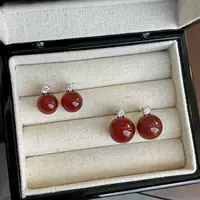 Горячие продажи, подлинные новогодние отбеливающие высококачественные серьги из стерлингового серебра с красным агатом, осенне-зимние простые элегантные доступные роскошные нишевые серьги