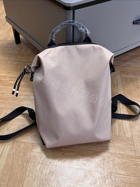 Universal waterproof capacious backpack for men and women