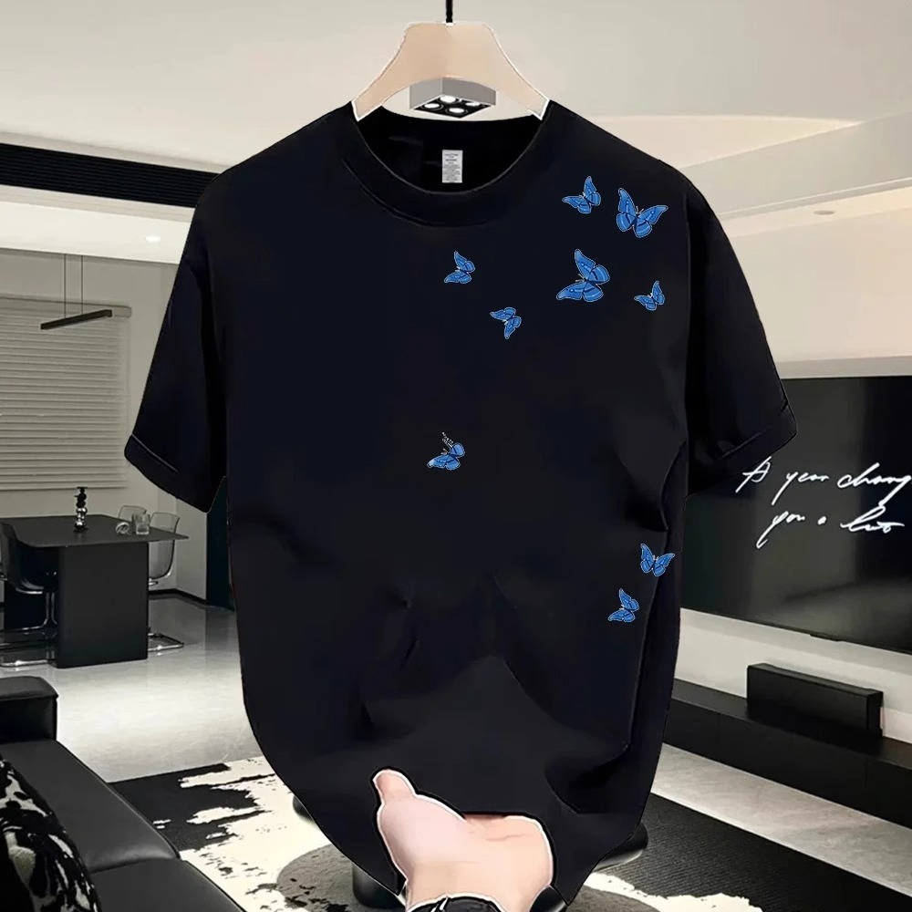 [오른쪽에 여러 마리의 파란 나비] 검정색