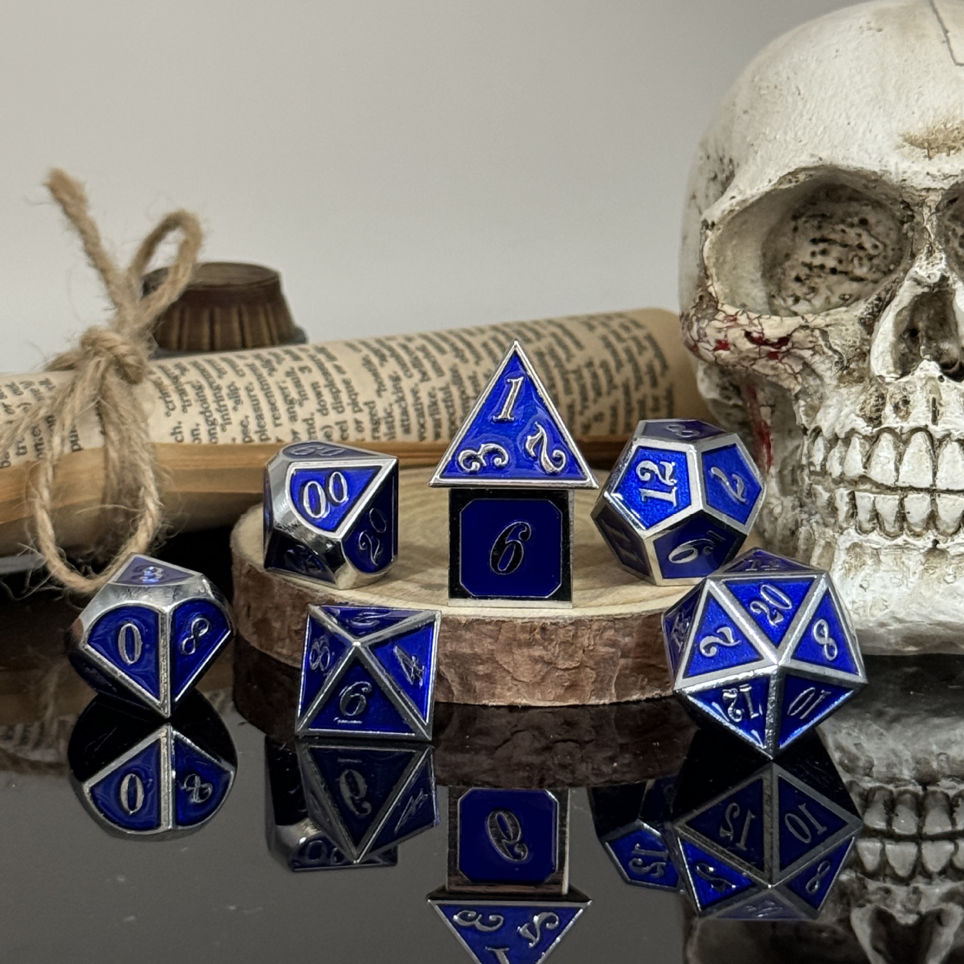 Dados de metal dnd dragón y mazmorras juego de mesa juego de dados sólidos trpg running ground poliedro cromado