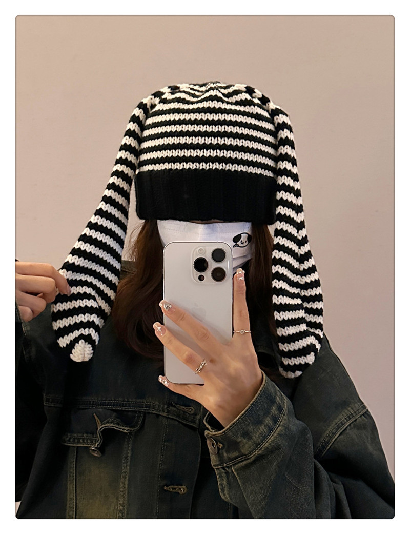 Cappello lavorato a maglia autunnale e invernale per donne con orecchie lunghe, grazioso cappello di lana a righe, calda protezione per le orecchie, cappello freddo dalla personalità unica_voghion.com
