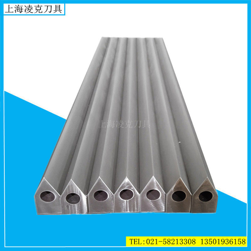 ��Ӧ���ȹܷ��е�Ƭ ���ϰ�װ����ڻ���Ƭ LD���ϲü����е�