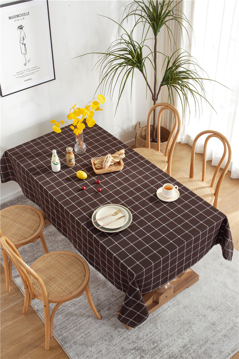 Tovaglia rettangolare geometrica a quadri a doppia linea in cotone-poliestere con bordo arrotolato, ideale per tavoli da pranzo e tavolini da caffè._voghion.com