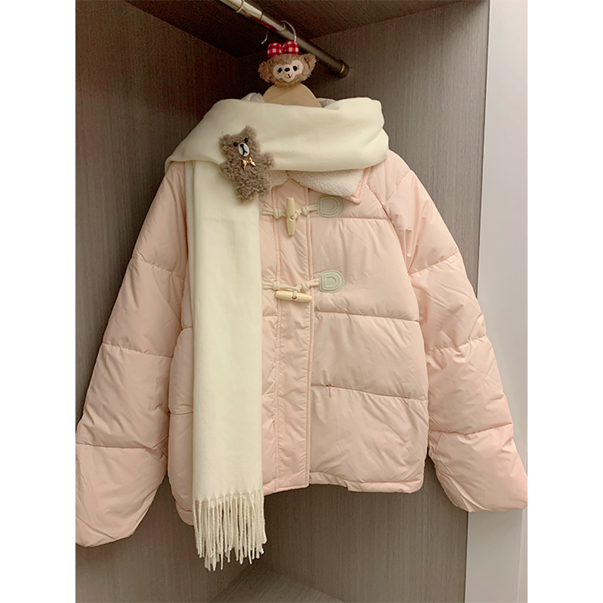 kunmi泡芙 奶冻莓球 牛角扣冬季羽绒棉服女小个子羊羔毛短款外套