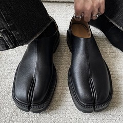 クロスボーダー足袋ニッチスリッポンスプリットトゥシューズロートップ男性と女性のパーソナライズされたフットスリッポン馬蹄靴トレンディな豚足靴ダービーシューズ