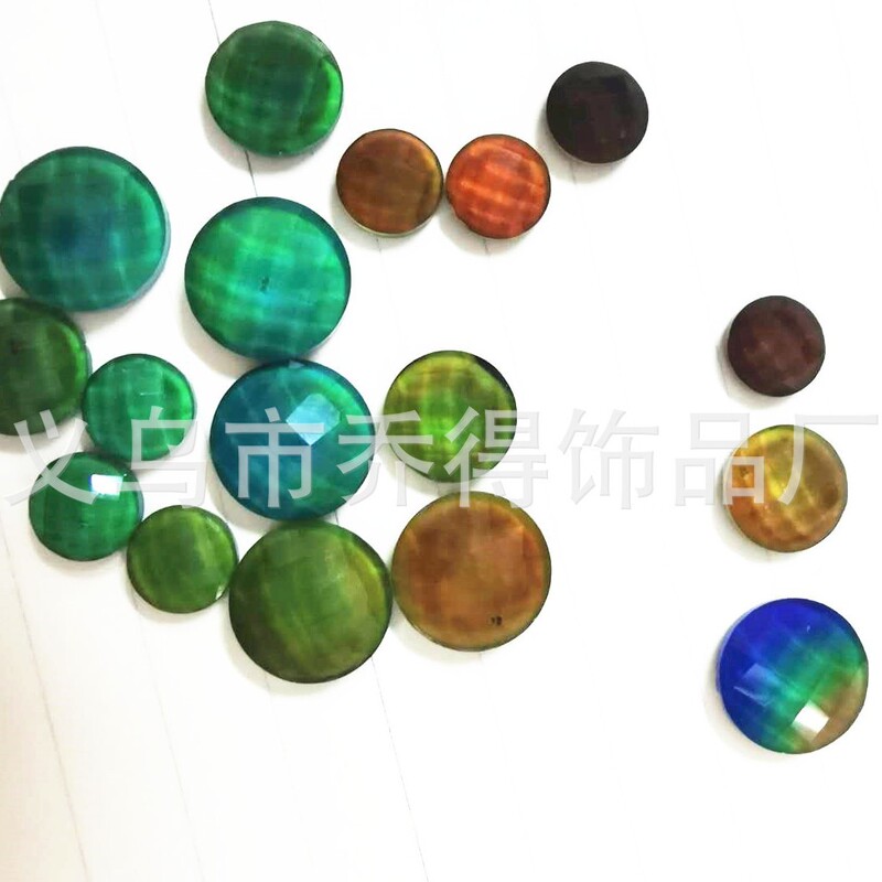 Cross-Border Hot-Selling Temperature-Sensitive Color-Changing Artificial Gemstone Nail Art Diamond Ring Necklace Glass Pendant Accessories Manufacturer Wholesale