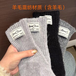 ��ë�켏һ�w��ɫ�r��ᘿ��¿ů���n��ָ�Α�ŮʿС��W������