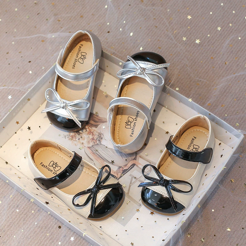 Маленькие кожаные туфли для девочек 2025 весна новые туфли для девочек