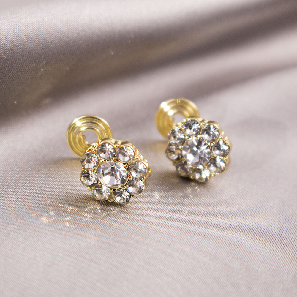 Lujo ligero, incienso pequeño, placa de incienso para mosquitos, pinzas para las orejas, pendientes de nicho para mujeres sin orejas perforadas, pendientes simples, compactas y versátiles de Yiwu al por mayor