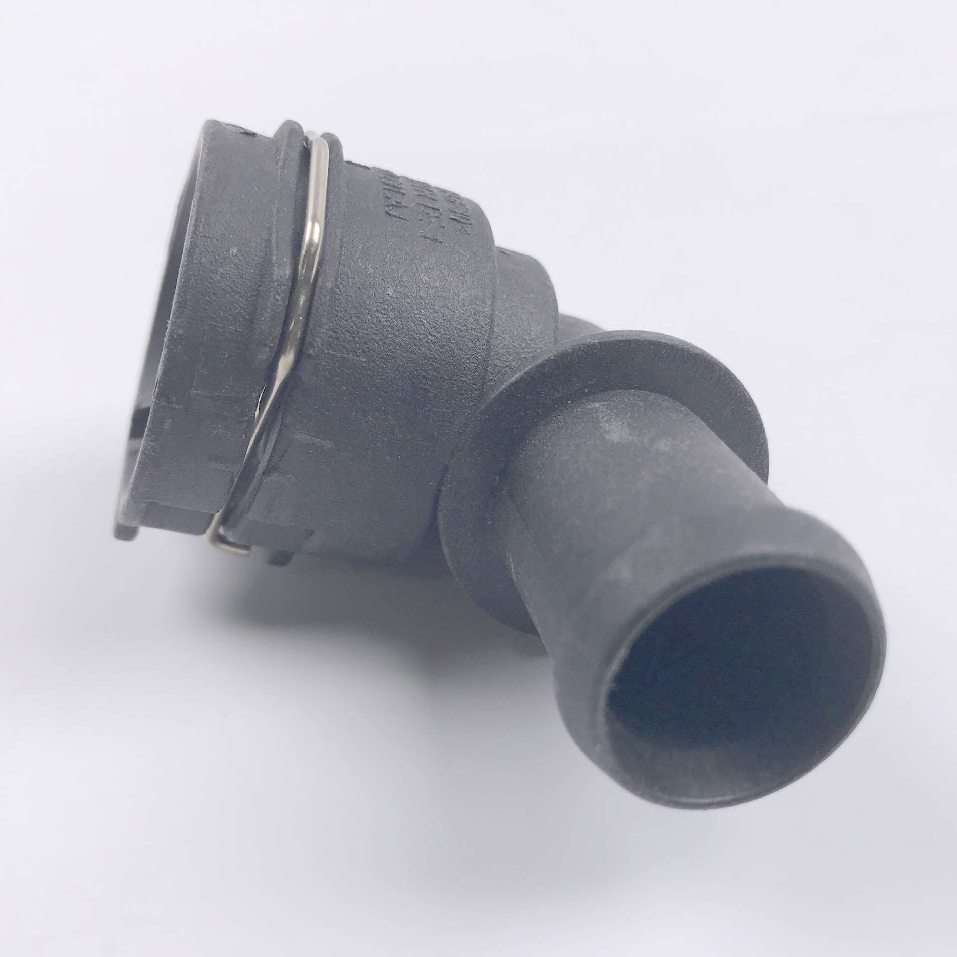Suitable for Volkswagen Passat Jetta Tiguan Caddy Water Pipe Joint 5Q0122291Aj 5Qd122291D