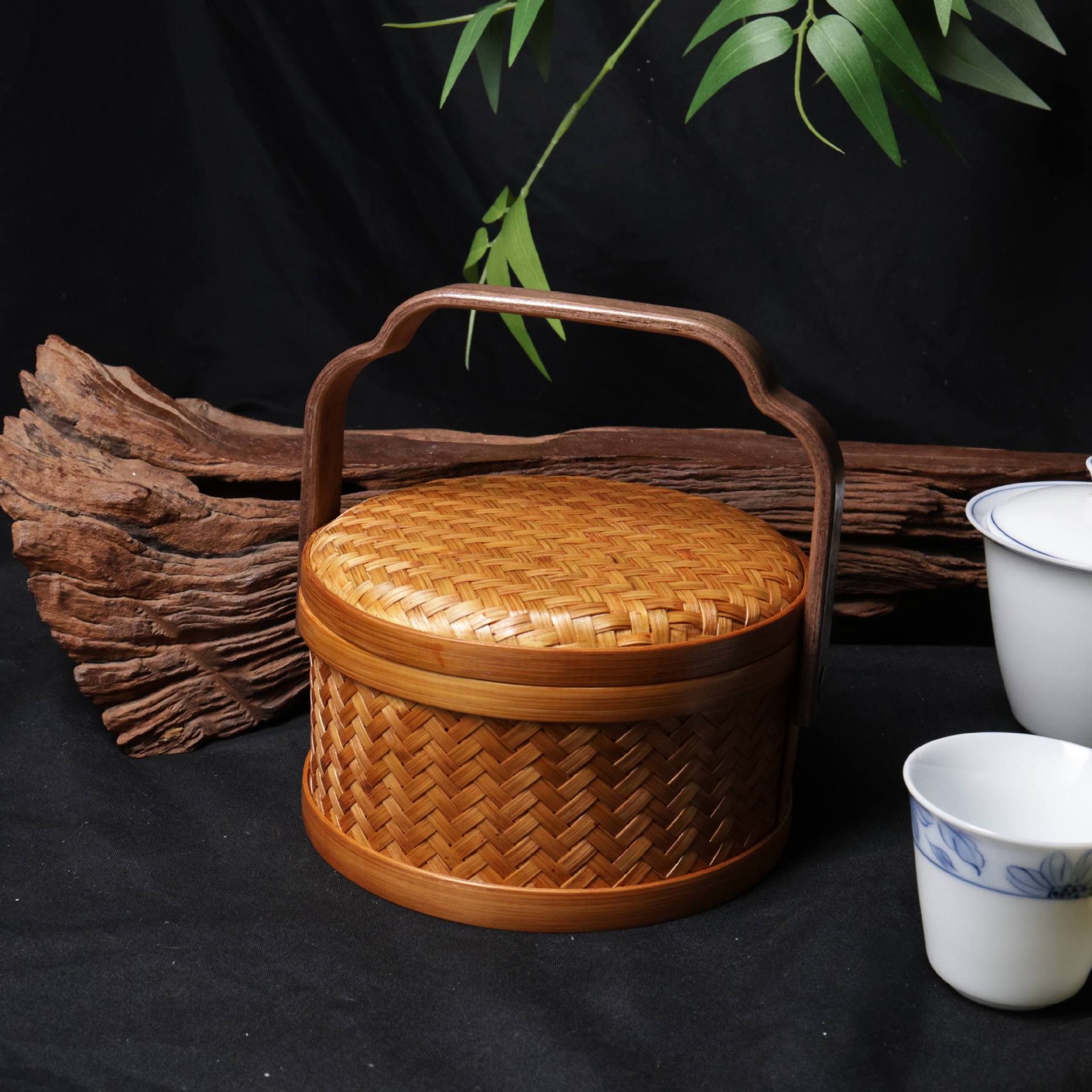 Cesta de Bambú Tejido con Laca Hecha a Mano con Tapa para Bocadillos y Regalos image 3