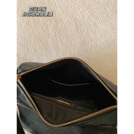 自由艺术小方包2025爆款超火包包女士质感单肩斜挎