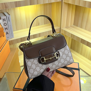 �羳�R�����R㕿������2025�¿�߼���ֱ�����ײɫ�μ�б��Ů��