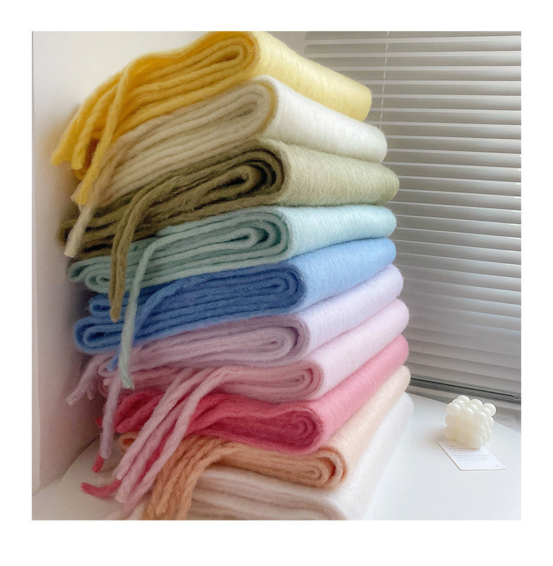 Solid Color Thickened and Extended Scarf for Women, 2026 Autumn and Winter New Korean Style, Versatile Winter Shawl for Students, Pink
