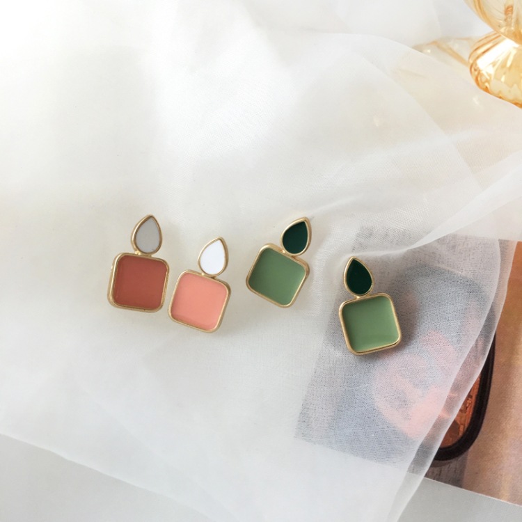 Creative Geometric Small Square Drop Oil Contrast Color Earrings display picture 2