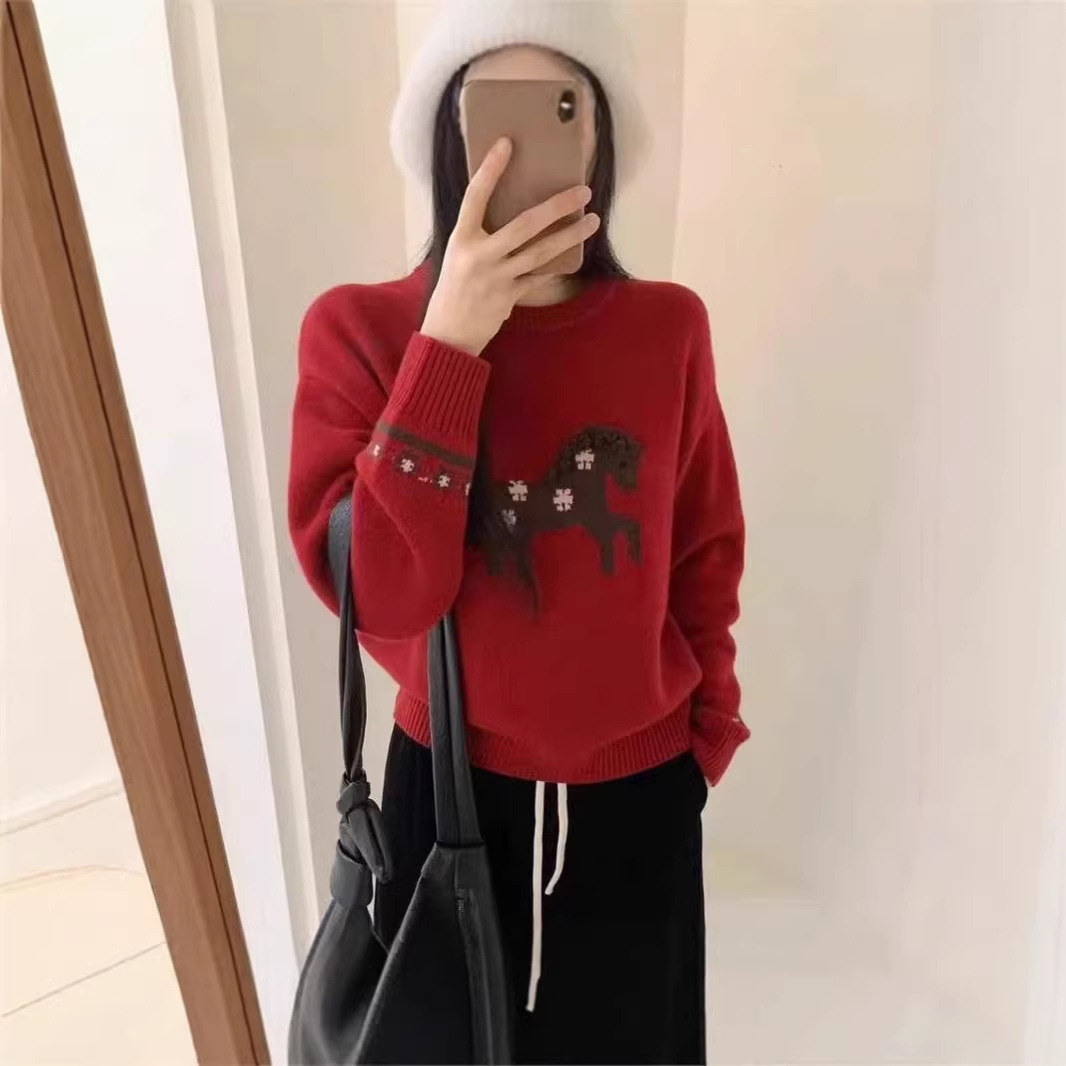 Áo len nữ cổ lọ họa tiết ngựa con đan tay phong cách Hàn Quốc — màu đỏ chi tiết 2