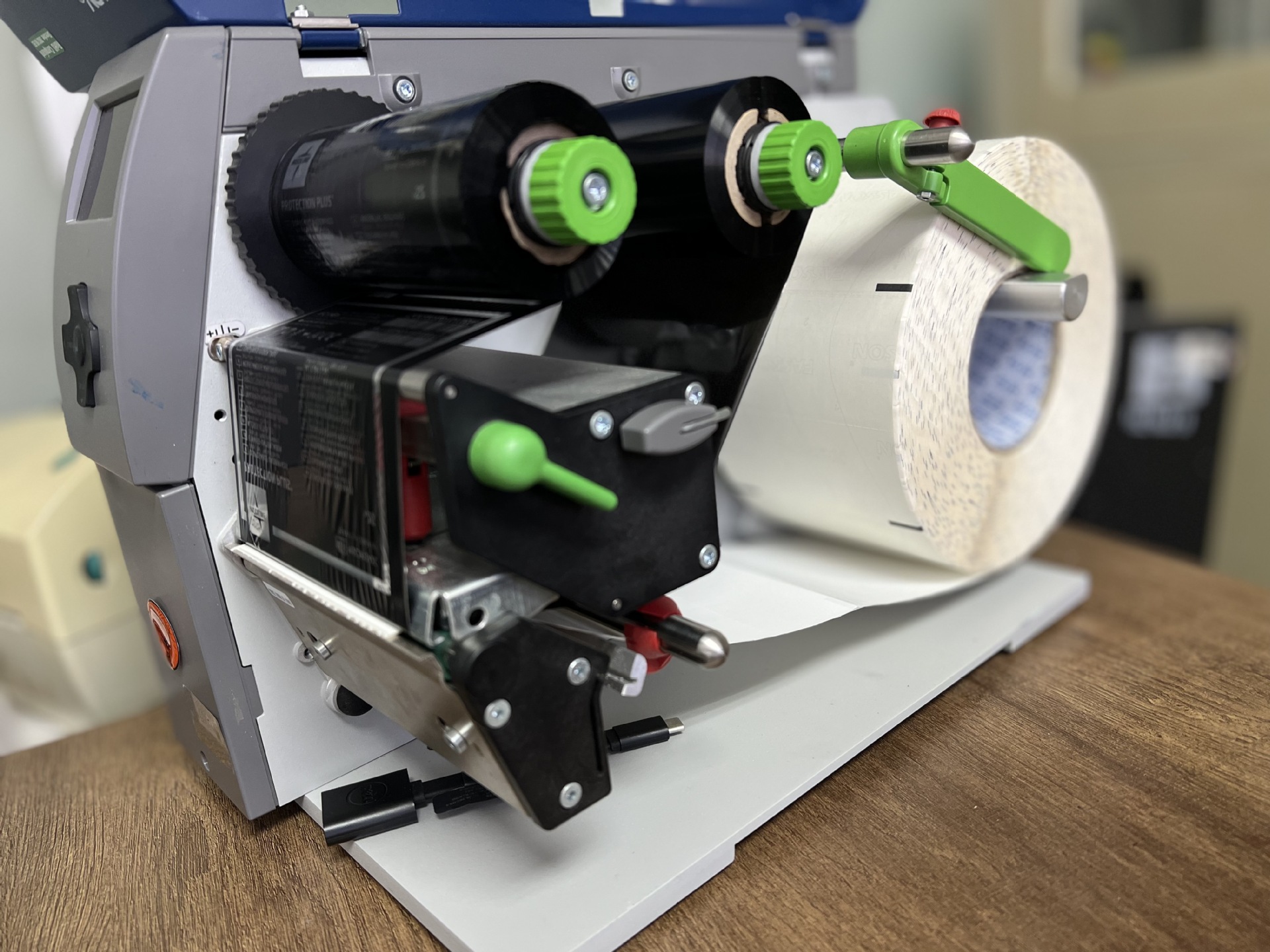 FASSON进出口二维码批号条形码数量重量条码标签GS1-128 code铭牌