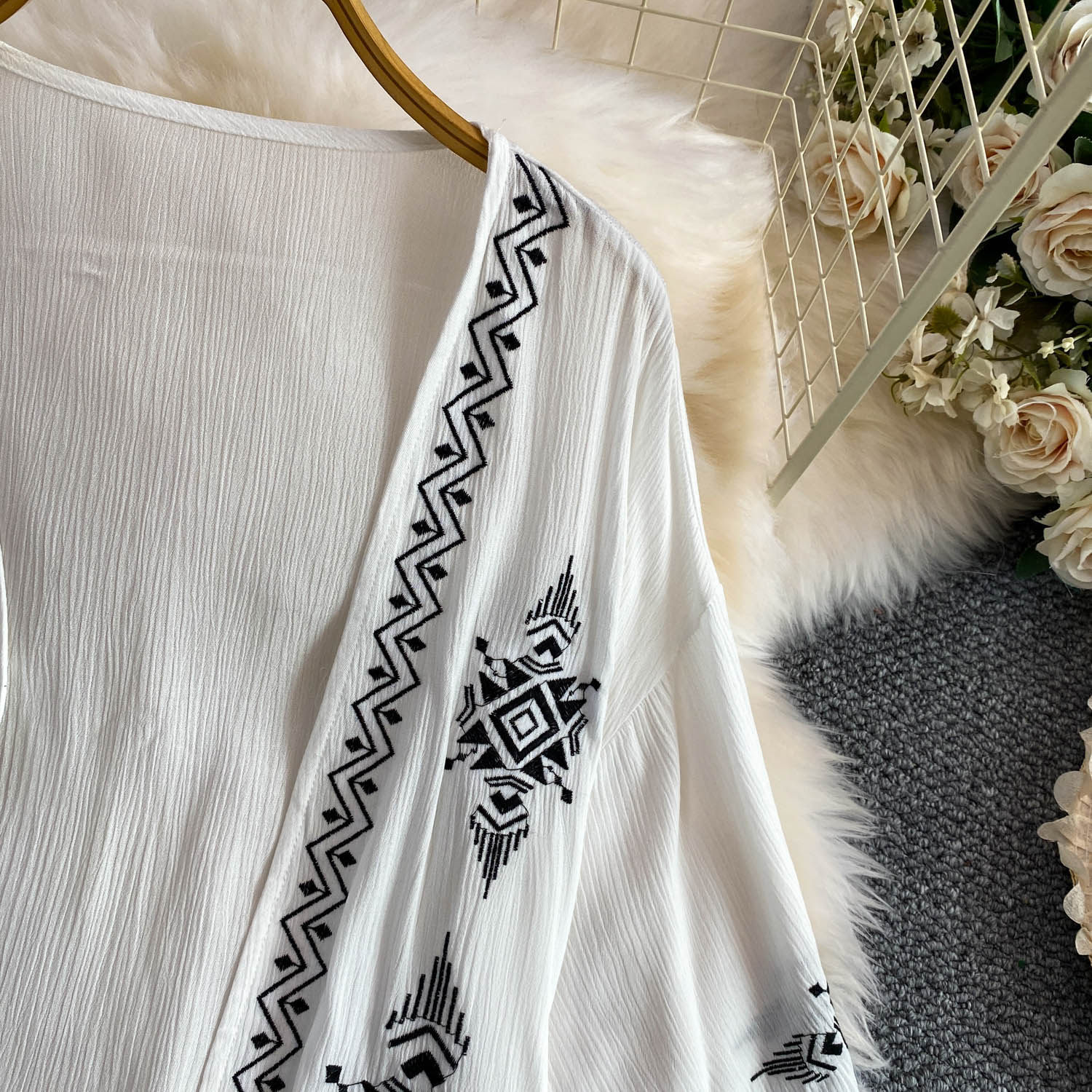 Women's Long Sleeve Cardigan Jacket Vacation Style Sun Protection Loose Top Breathable Chic Embroidered Retro 2026 New_ecoleips.com