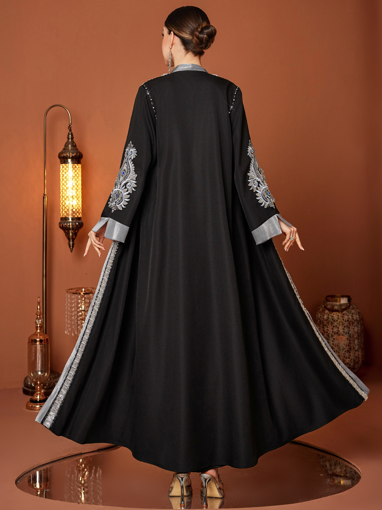 Handbesticktes Blumen Abaya Kleid Mit Strass Für Damen_voghion.com