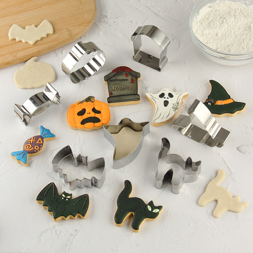 12-piece stainless steel Halloween cookie cutter diy baking tool set pumpkin skull cookie cutter
