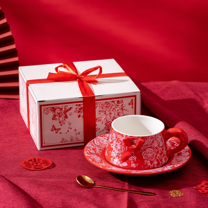 Engagement gift for new couple high-level feeling companion gift coffee cup saucer suit gift box for girlfriends practical gift cup Engagement gift for new couple high-level feeling companion gift coffee cup saucer suit gift box for girlfriends practical gift cup