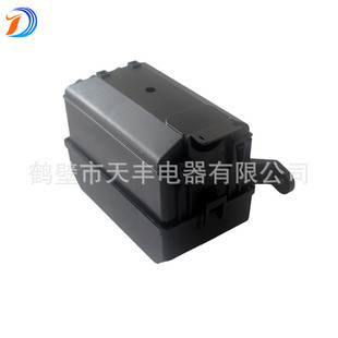6-way modified car fuse box MR6370-3700070 fuse box BX2061A-6 relay box
