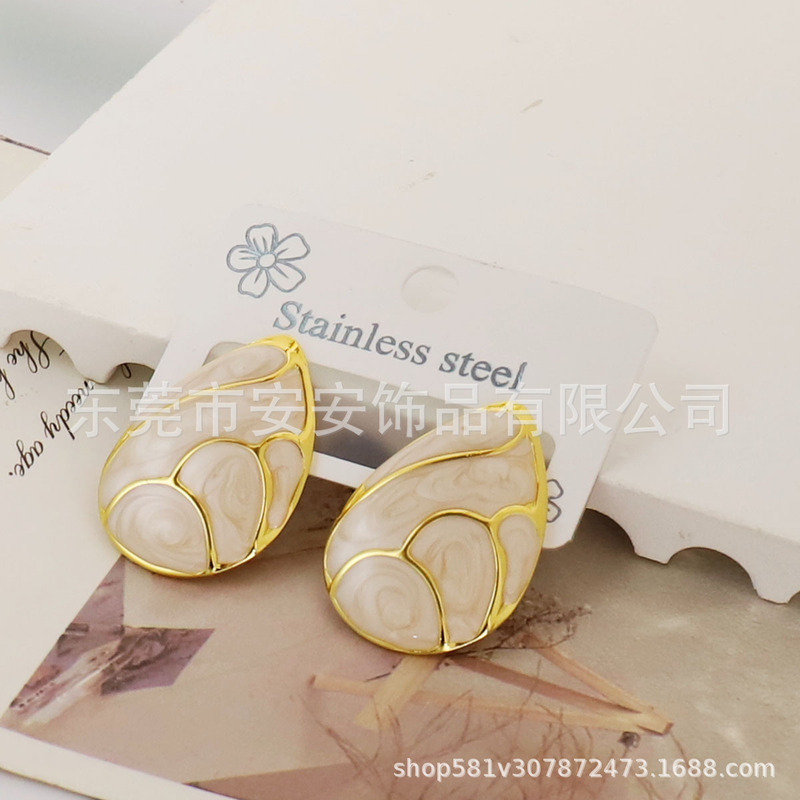 跨境轻奢高级感不锈钢方形白色滴釉爱心耳环女小巧精致时尚耳钉|undefined