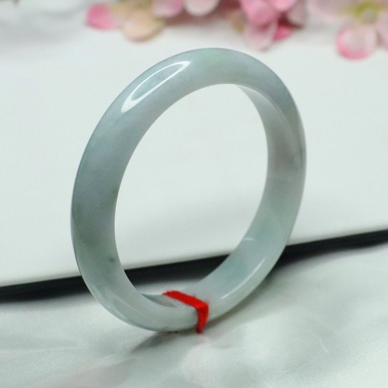 Vòng tay ngọc bích tự nhiên Miến Điện loại A cao cấp cho nữ màu xanh nhạt chi tiết 7