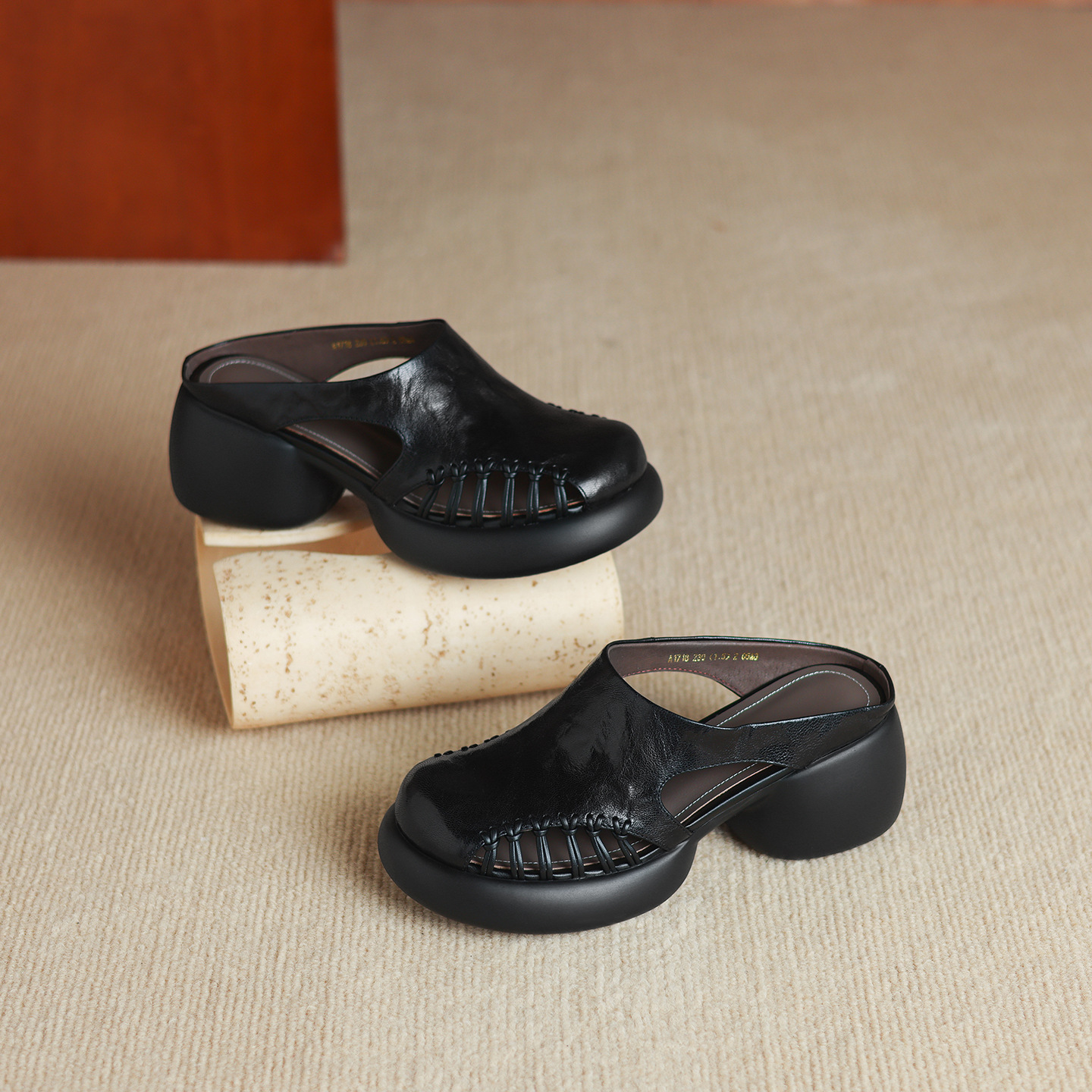 Sandal cao gót nữ mũi trùm đế dày gót 6 cm — đen