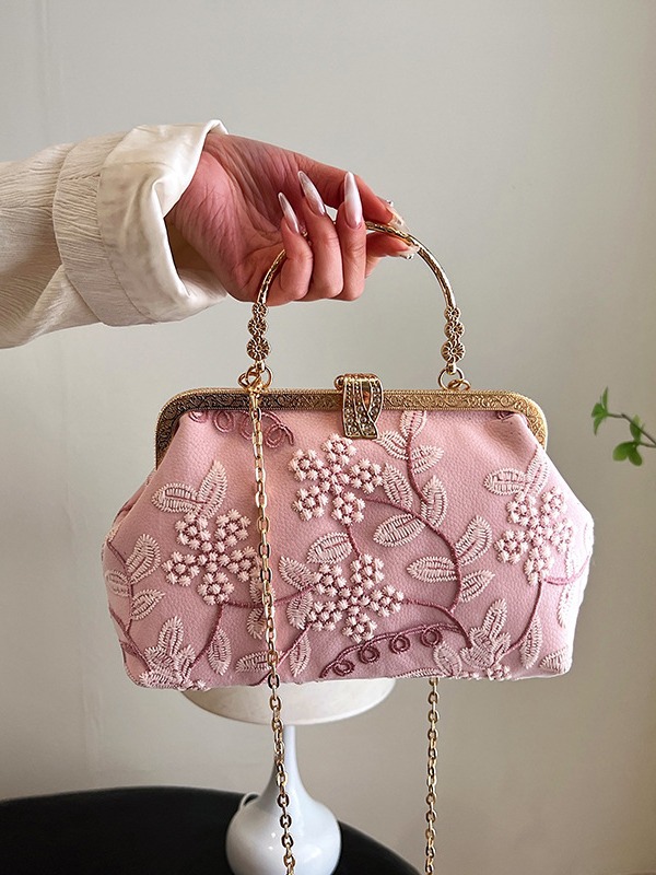 Bolso de mujer bordado tridimensional flor abrazadera bolsa conchas 2024 primavera nueva cadena de hombro bolso de hombro