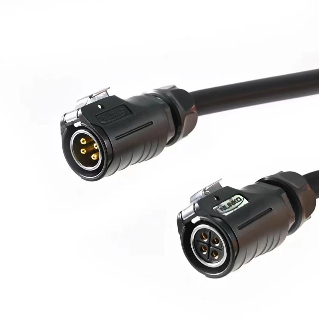 厂家定制蚂蚁水冷电源线防水3相380V航空插头线适用S19Hydro4X2.5