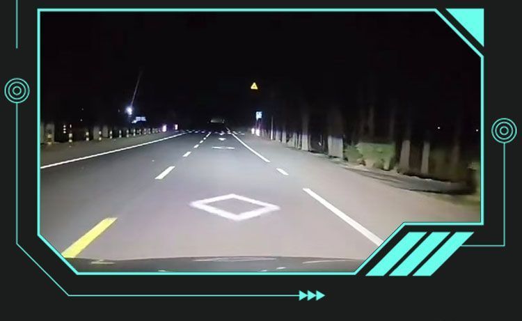 Foshan four-in-one car headlight h7led bulb super bright H11H4 far and near integrated 9005 strong light 9012 car light