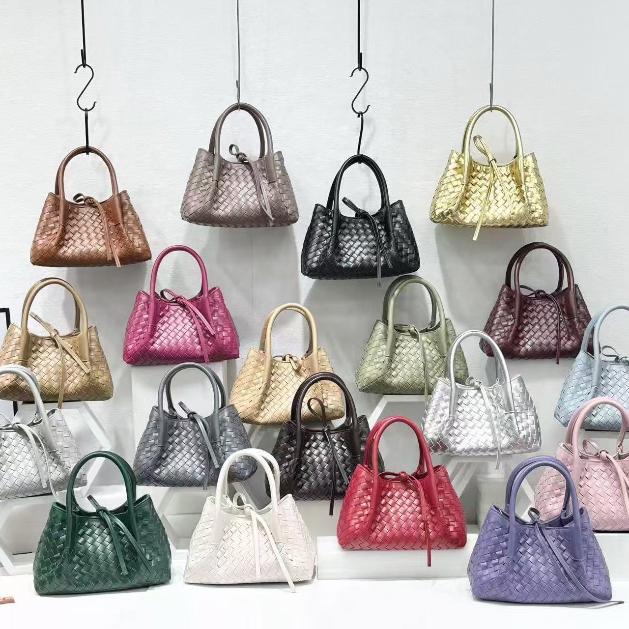 Cowhide Hand-Woven Tote Bag 2025 New High-Level High-Duty Large Capacity Mother and Mother Water Bucket Shoulder Crossbody Bag