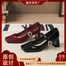 5525-15 红色粗跟玛丽珍鞋女法式复古方头高跟漆皮浅口单鞋小皮鞋