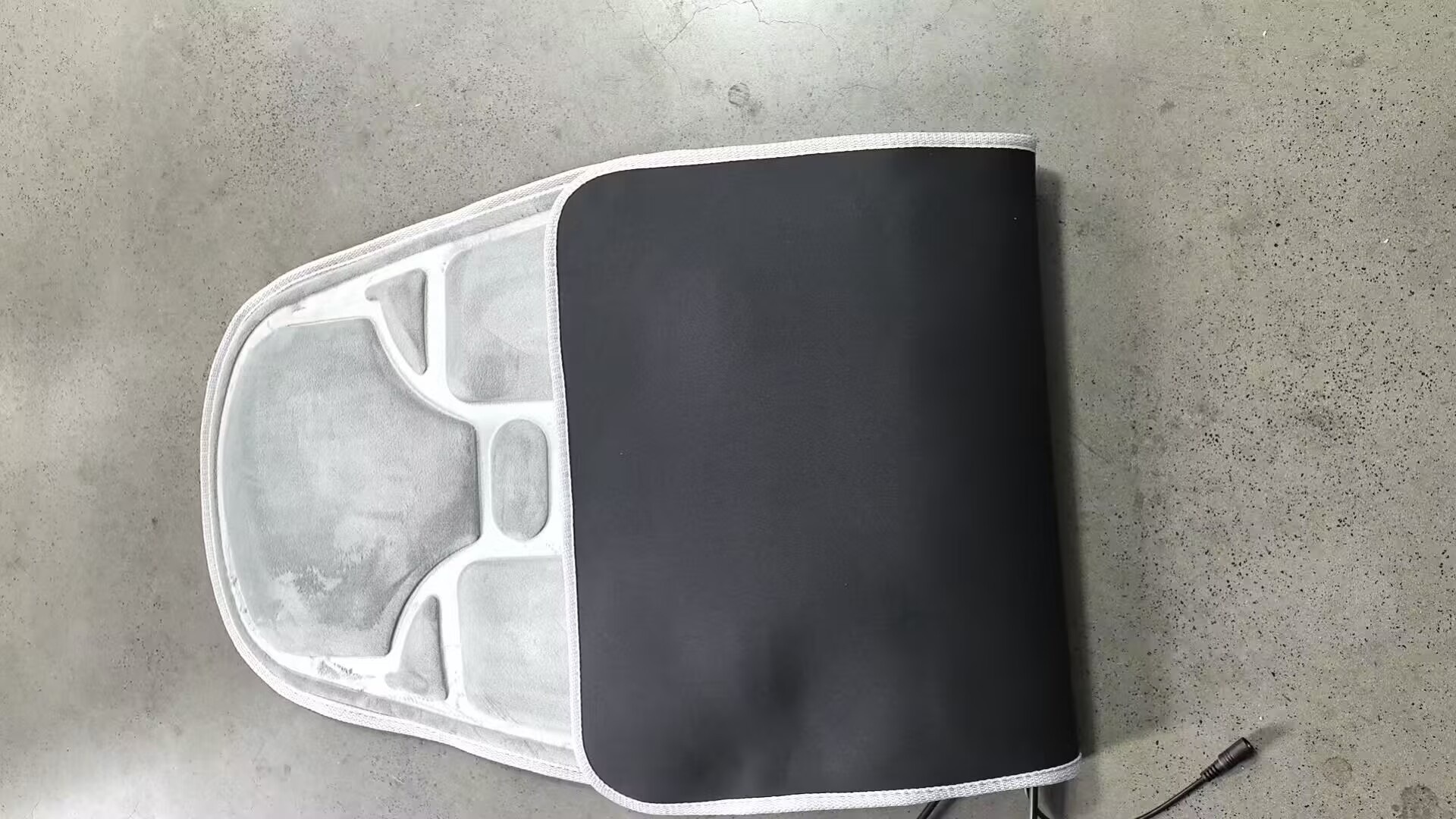 Cross-border car massage seat cushion, car and home use full-body cervical massager, heated massage cushion, large quantity at favorable price