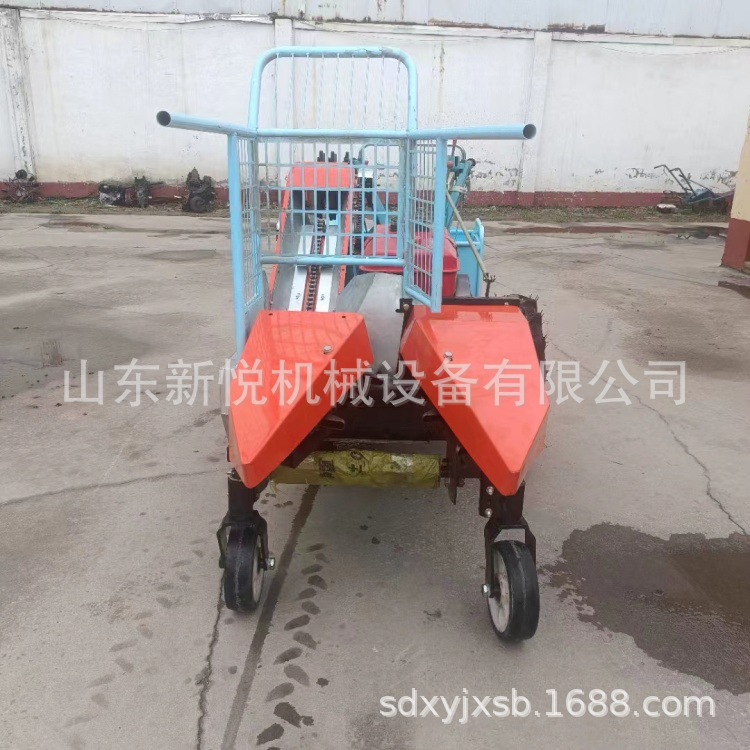 12马力手扶带玉米收割机 单行苞米收获机 单排玉米摘穗扒皮机