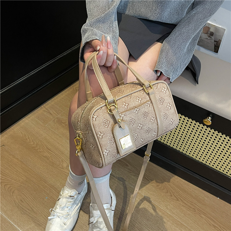 Cross-Border New Women's Bag Simple Versatile Boston Bag Monogram Crossbody Bag Large Capacity Fashion Shoulder Bag - Thumbnail 2