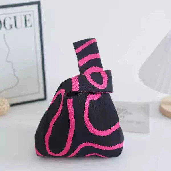 **Trendy Straw Shoulder Bag by 棉立坊 - Perfect for Fashion-Forward Internet Celebrities!**
