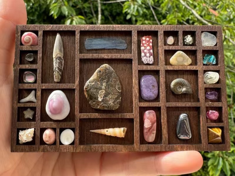 Cross-border Miniature Display Shelf Wooden Miniature Jewelry Rack Mineral Specimen Storage Decoration
