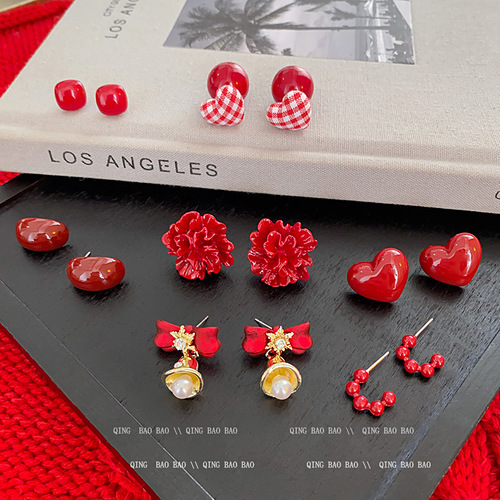 Glamorous Vintage Square Anker Red Earrings for Women - High-end, Charming and Light Luxury Earrings