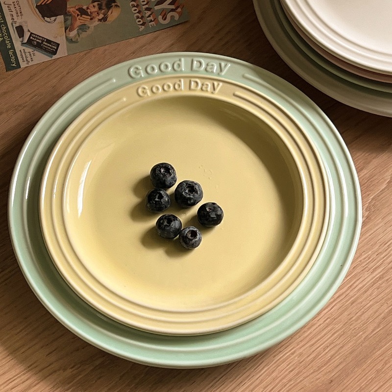 ミルキーインスタイルエンボスレタープレート クリーム風洋食パスタステーキデザートケーキプレート 質感と見た目が良い|undefined