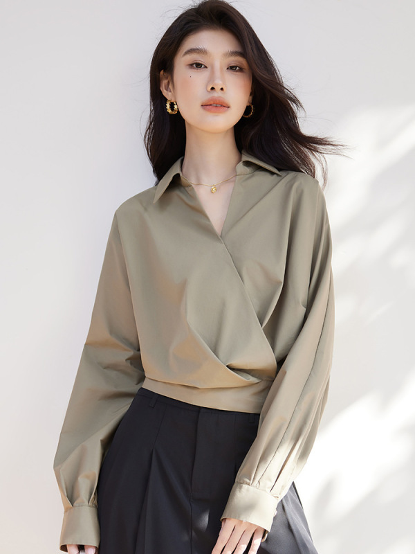 对白法式V领设计感衬衫女2025秋季新款衬衣气质简约别致通勤上衣|undefined