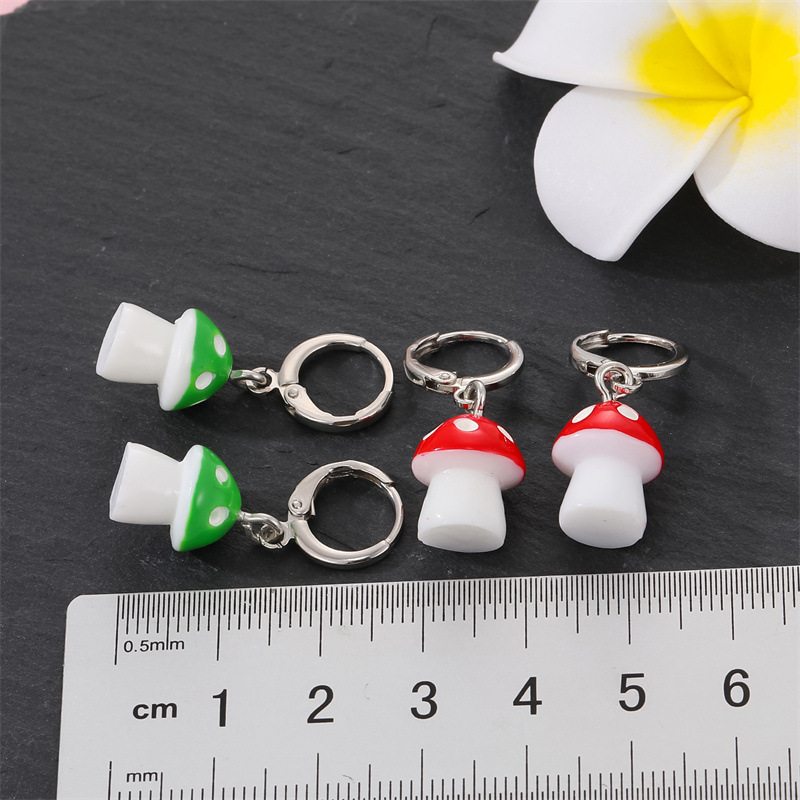 Fashion Resin Three-dimensional Mushroom New Mushroom Earrings Ear Buckle display picture 3