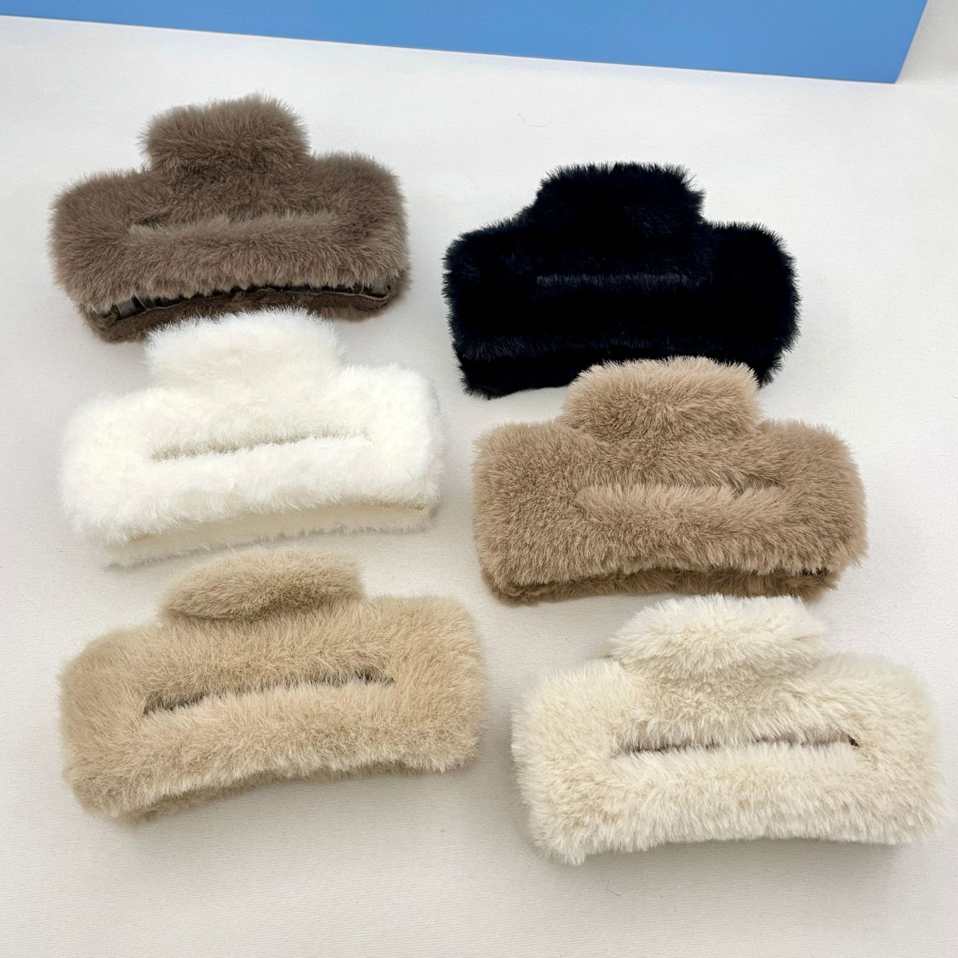 Oufeirle Autumn and Winter Square Plush Hair Clip Large Handmade Rabbit Fur Shark Clip Fluffy Hair Bun Clip Hair Accessory