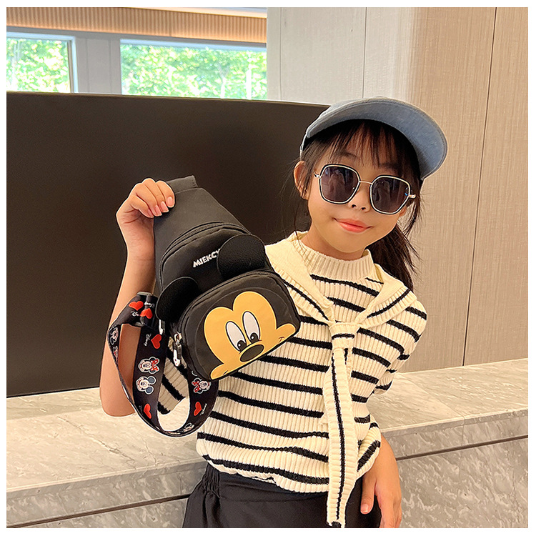 Cute mini new Korean-style children's bag, fashionable cartoon shopping trend 2022 crossbody bag for boys and girls, chest bag undefined
