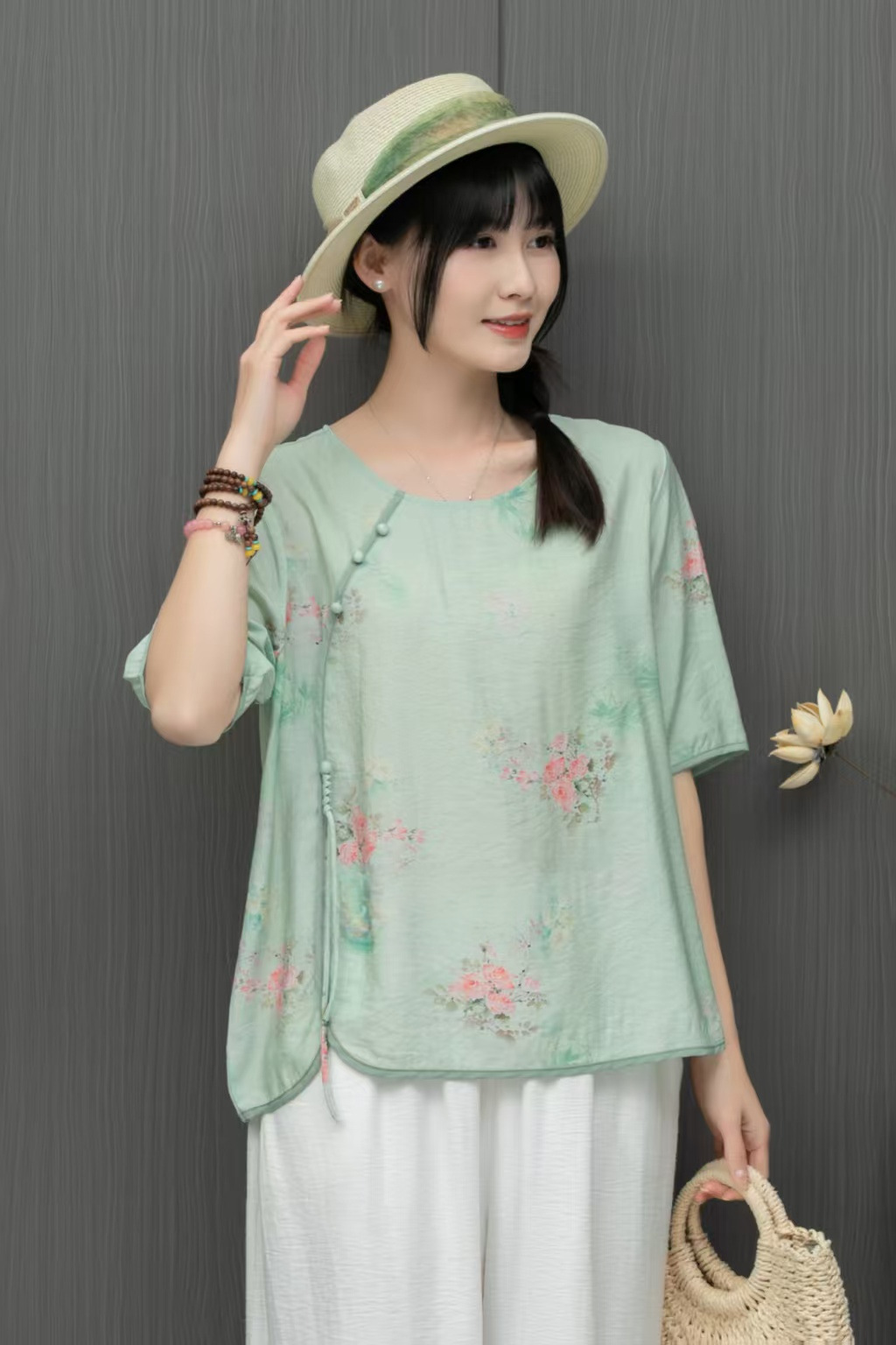 F2BEA8AE8D580C15F9919E33ABBCB6